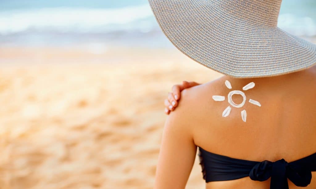 Unbedenklicher Sonnenschutz von Rosel Heim oder Pharmos Natur - Produkte kaufen bei Claresco Cosmetic