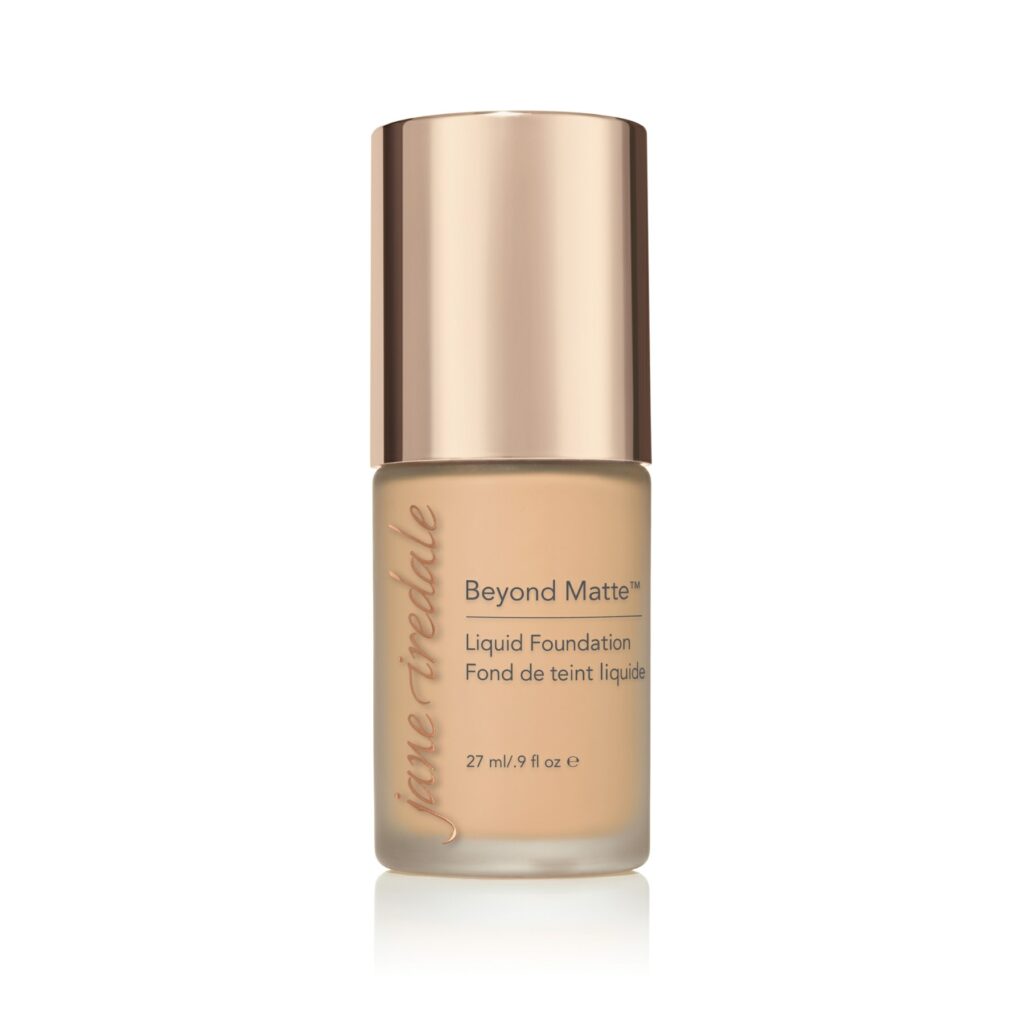 Beyond Matte Liquid Foundation von Jane Iredale Farbton M4 - Claresco Cosmetic