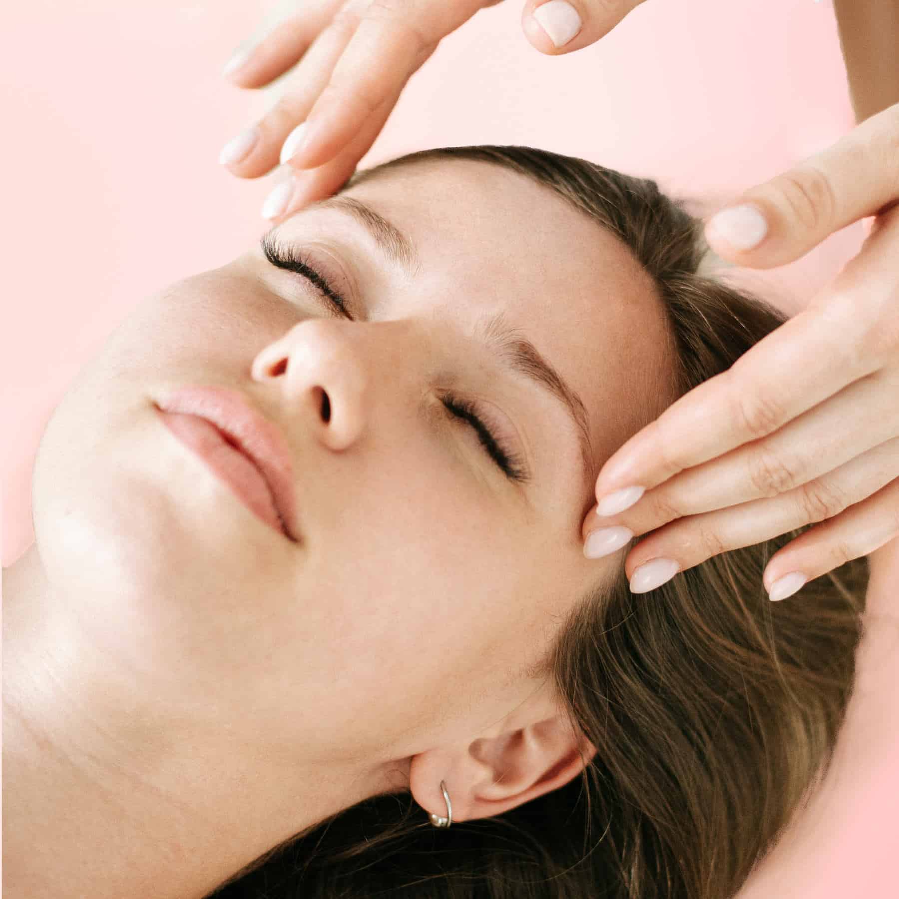 Green Luxury Behandlungsmethode nach Pharmos Natur bei Claresco Cosmetic